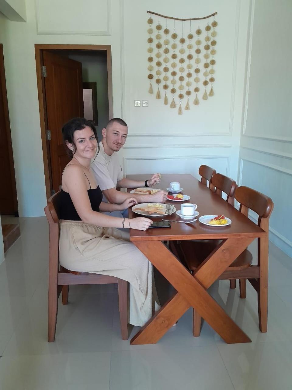 Ninap Hostel Banyuwangi  Eksteriør billede