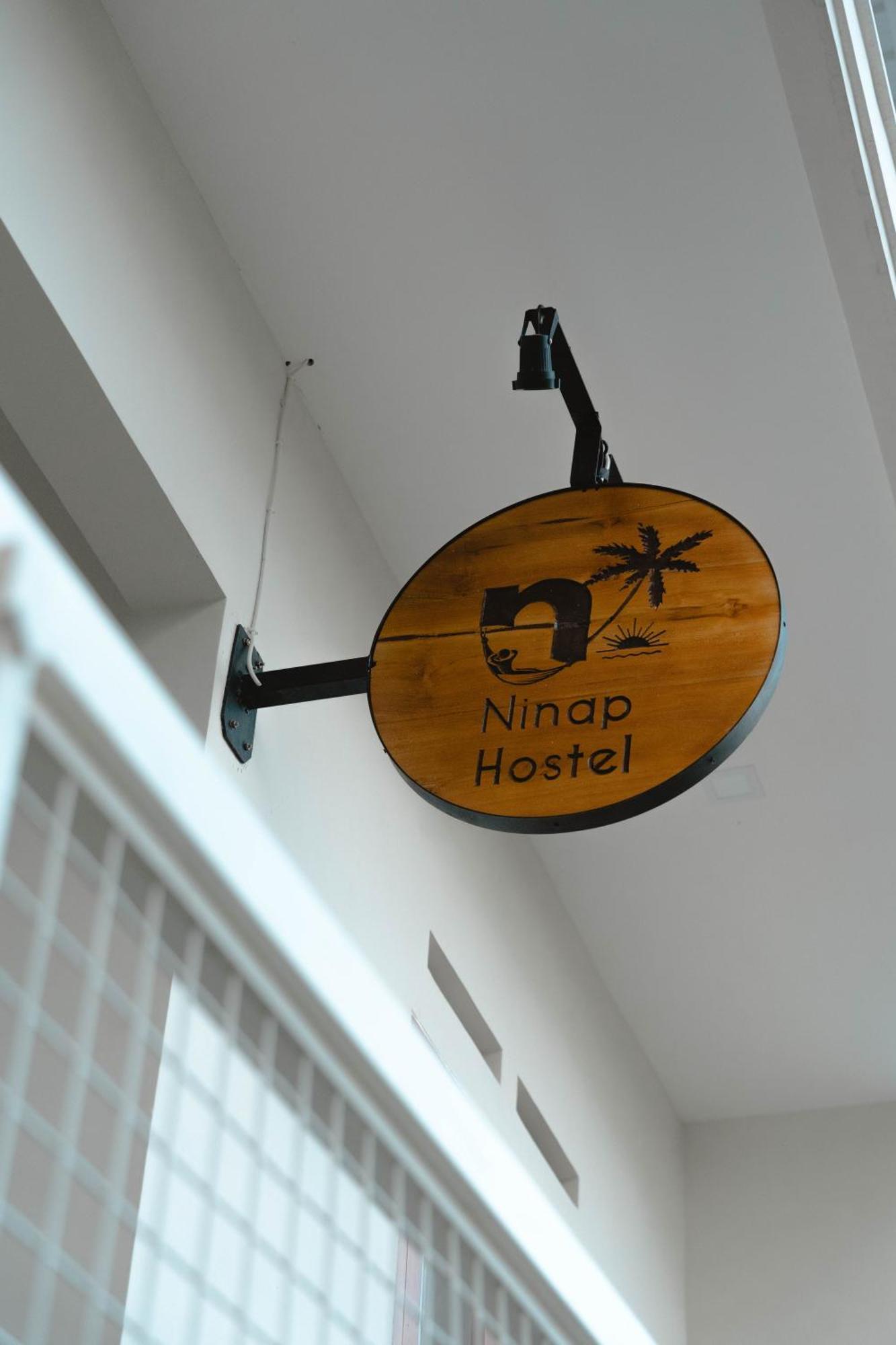 Ninap Hostel Banyuwangi  Eksteriør billede